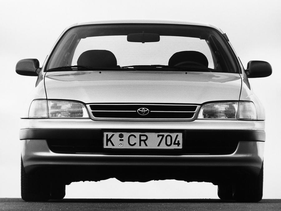  Toyota Carina E 1992 года  (фото 2 из 4)